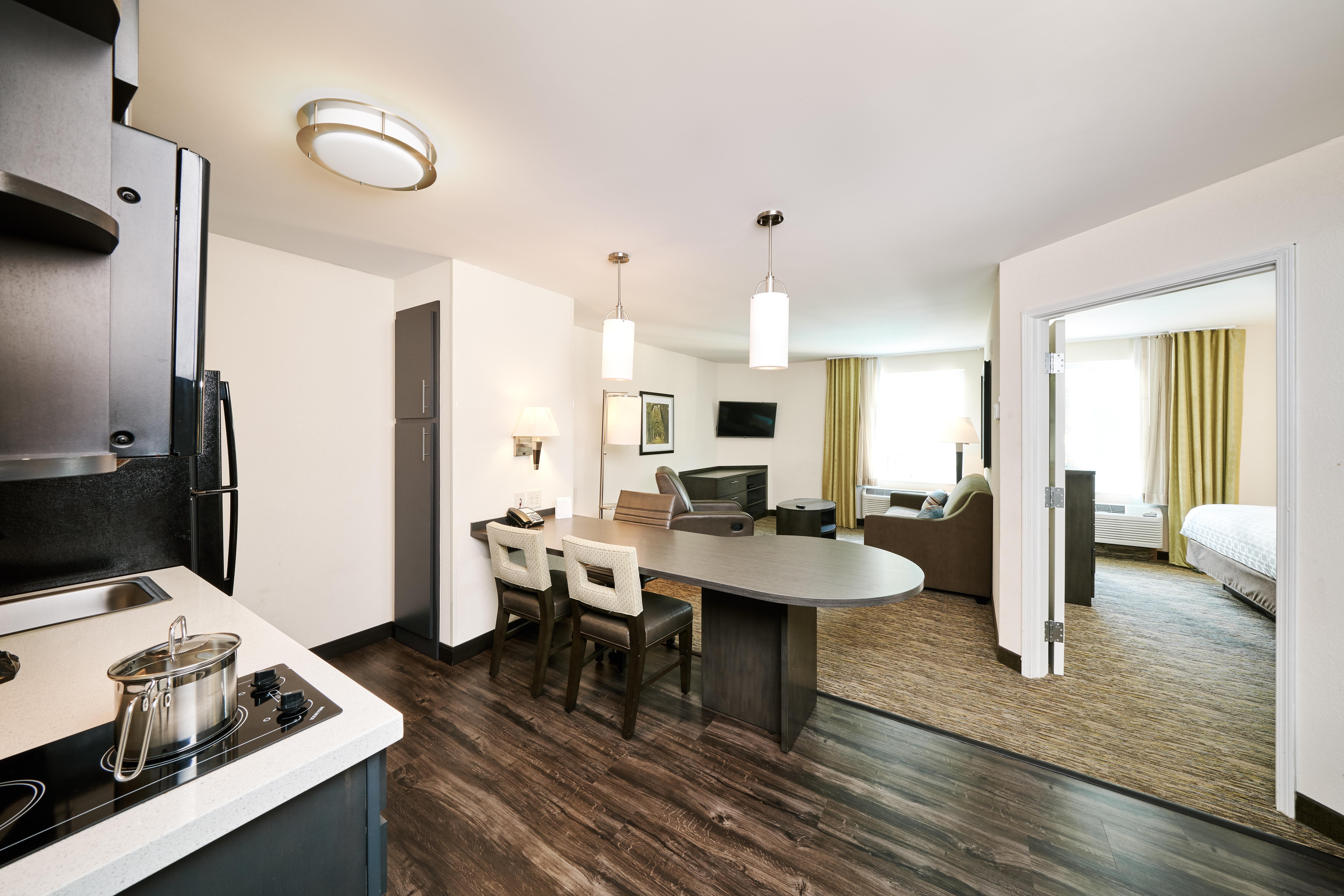 Candlewood Suites Lafayette By Ihg Экстерьер фото