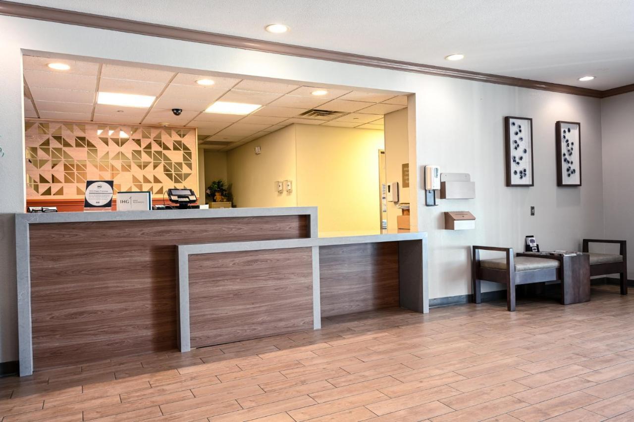 Candlewood Suites Lafayette By Ihg Экстерьер фото