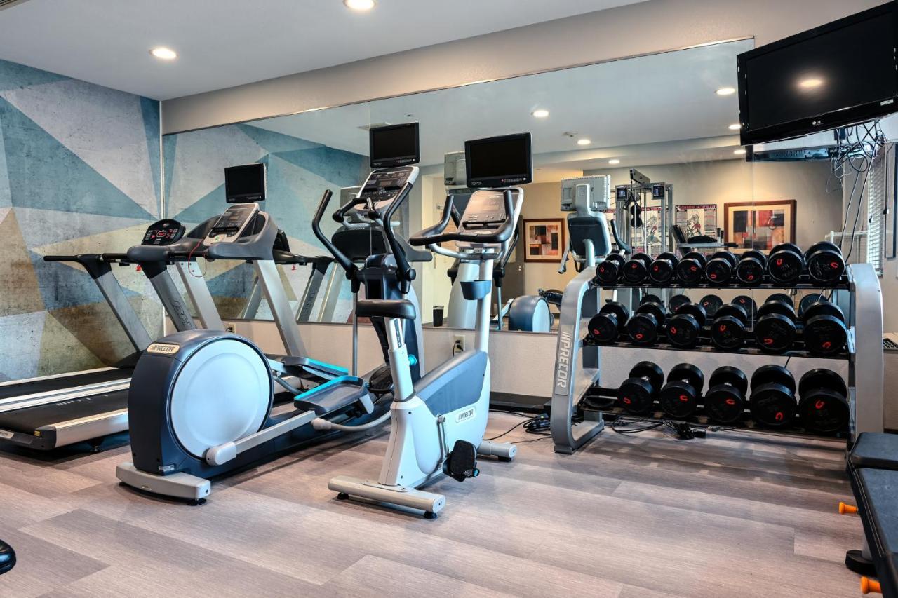 Candlewood Suites Lafayette By Ihg Экстерьер фото