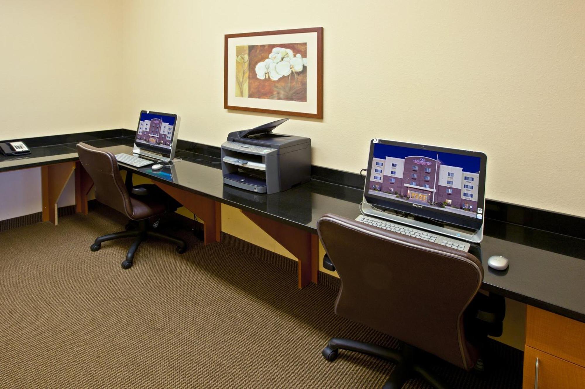 Candlewood Suites Lafayette By Ihg Экстерьер фото