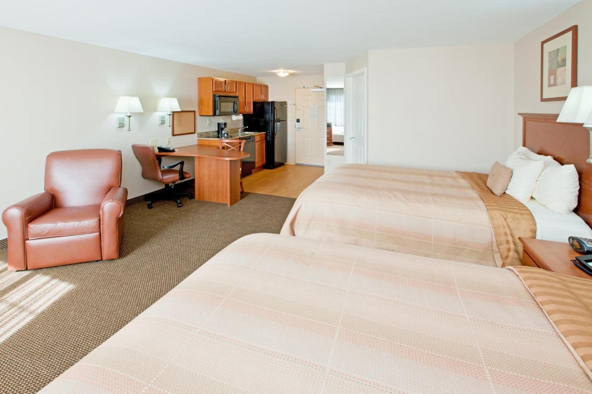 Candlewood Suites Lafayette By Ihg Экстерьер фото