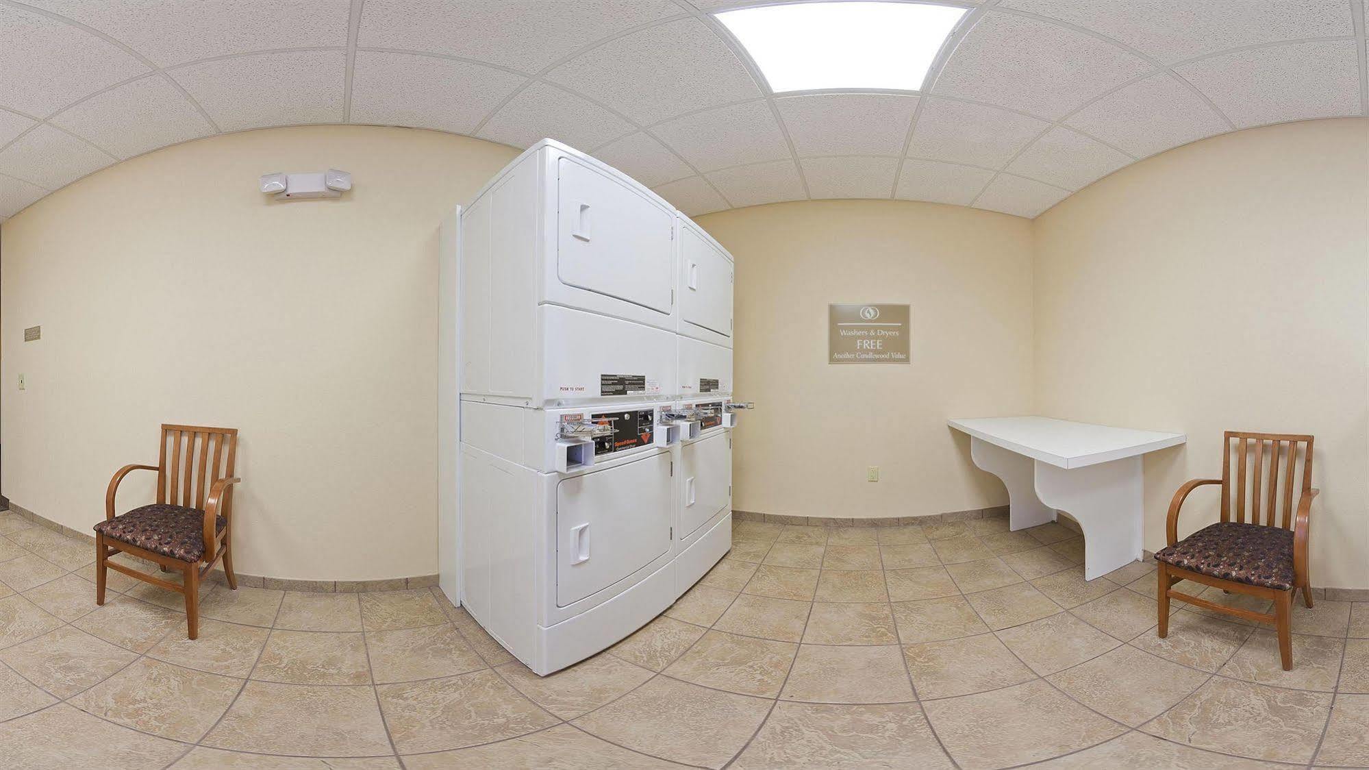 Candlewood Suites Lafayette By Ihg Экстерьер фото