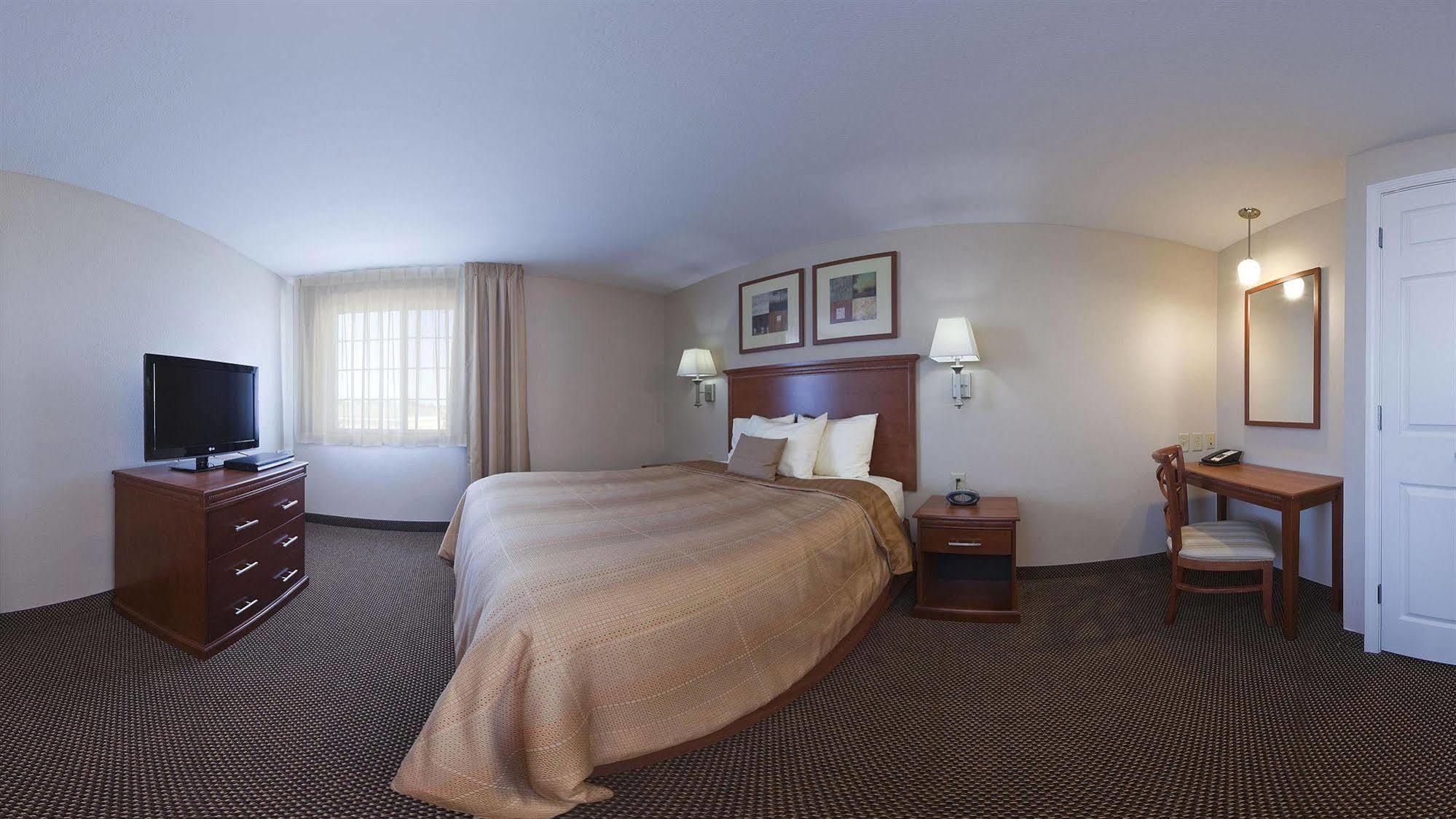 Candlewood Suites Lafayette By Ihg Экстерьер фото